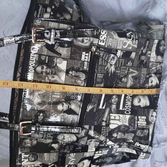 Crystale purse. Black/crea. Two straps. Novelty starlet design  Zipper o… - Picture 11 of 13